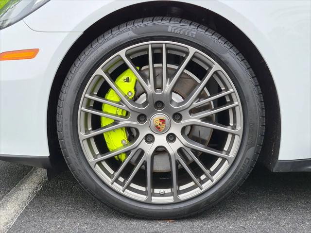 2023 Porsche Panamera E-Hybrid 4 Platinum Edition