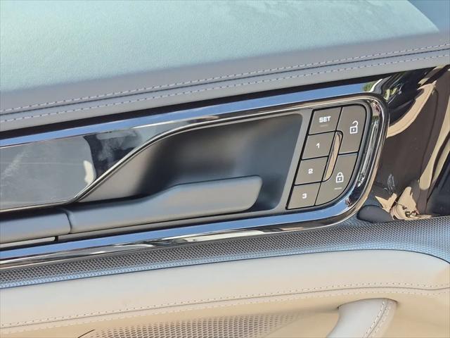 2026 Porsche Panamera 4