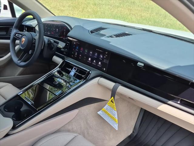 2026 Porsche Panamera 4