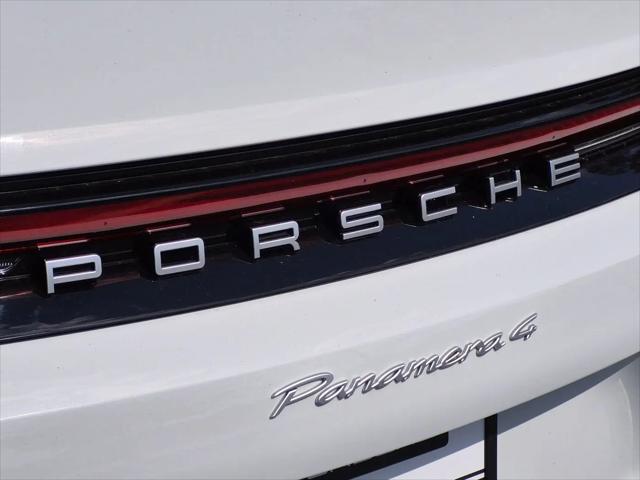 2026 Porsche Panamera 4