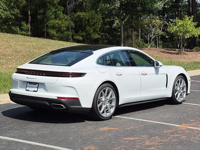 2026 Porsche Panamera 4
