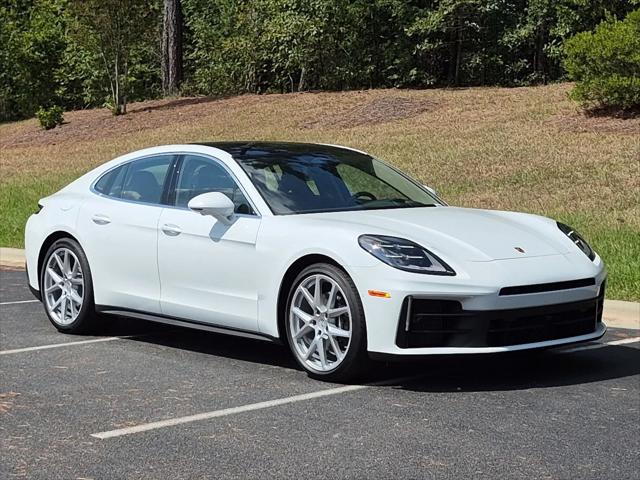 2026 Porsche Panamera 4
