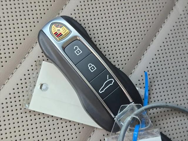 2026 Porsche Panamera 4