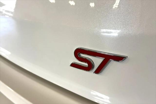 2021 Ford Edge ST