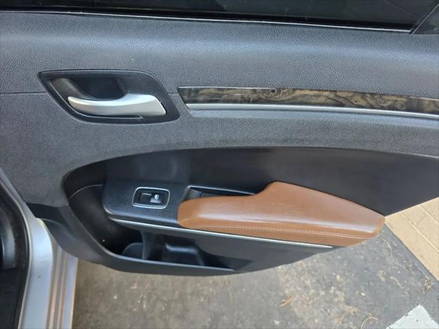 2018 Chrysler 300 Limited