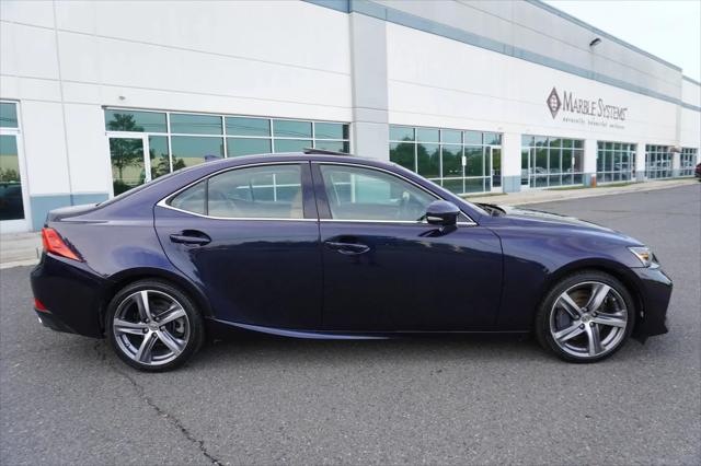 2017 Lexus IS 200t IS Turbo