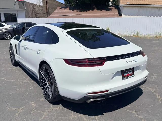 2017 Porsche Panamera 4