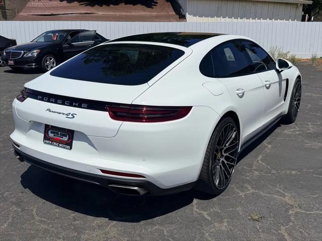 2017 Porsche Panamera 4