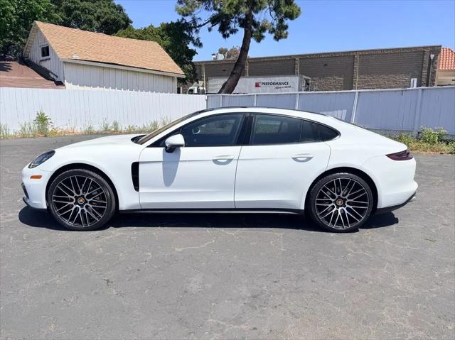 2017 Porsche Panamera 4
