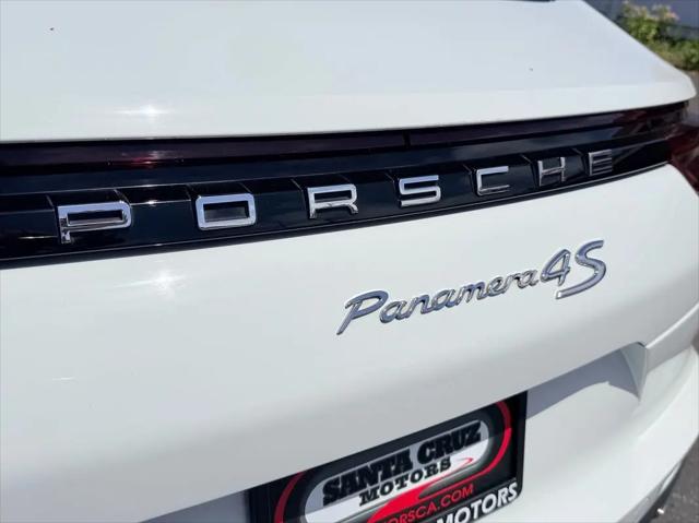 2017 Porsche Panamera 4