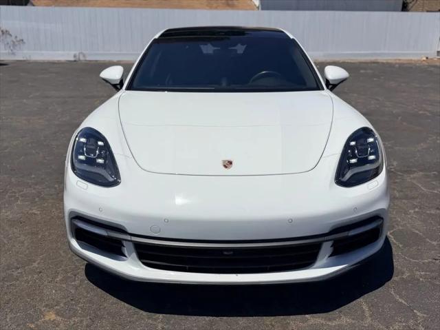 2017 Porsche Panamera 4