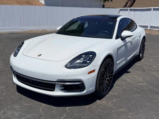2017 Porsche Panamera 4