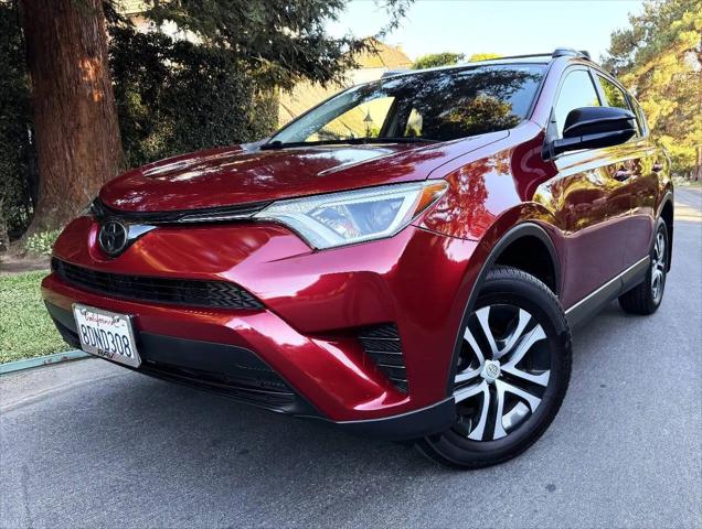 2018 Toyota RAV4 LE for sale in Van Nuys, CA