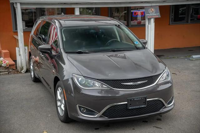 2017 Chrysler Pacifica Touring Plus