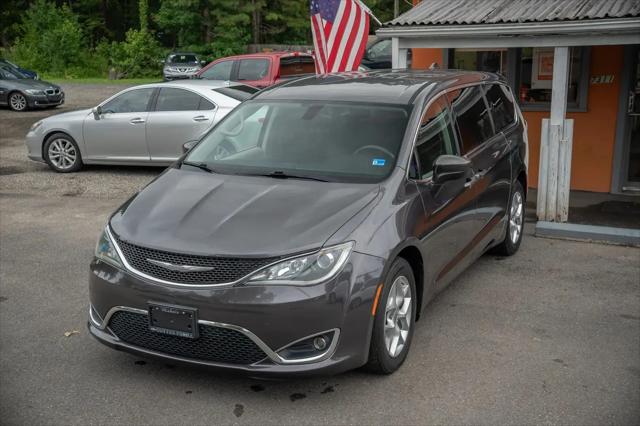 2017 Chrysler Pacifica Touring Plus