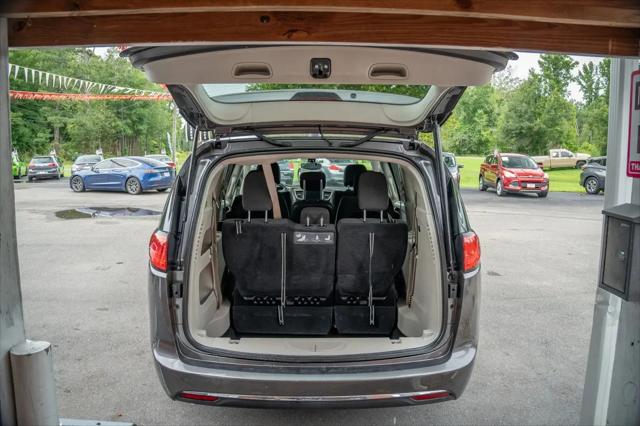 2017 Chrysler Pacifica Touring Plus