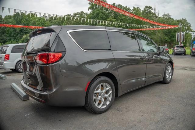2017 Chrysler Pacifica Touring Plus