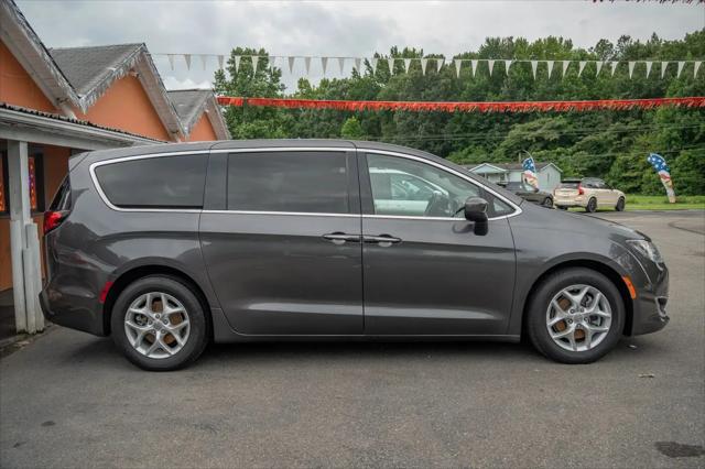 2017 Chrysler Pacifica Touring Plus