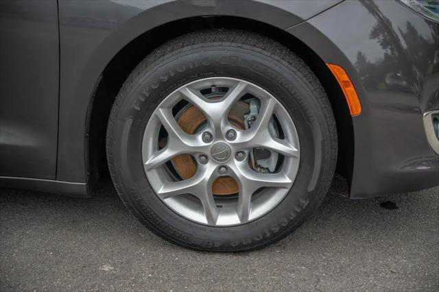 2017 Chrysler Pacifica Touring Plus