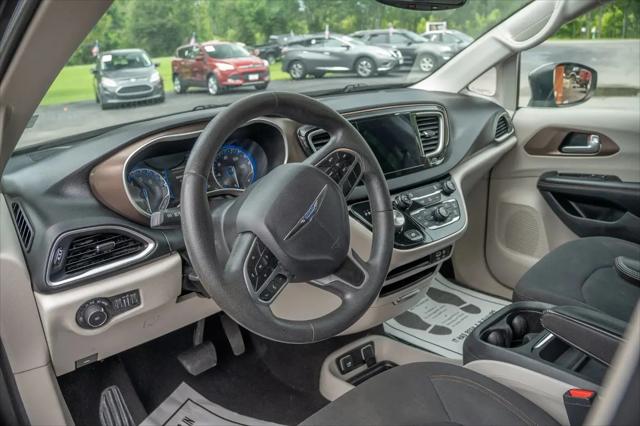 2017 Chrysler Pacifica Touring Plus
