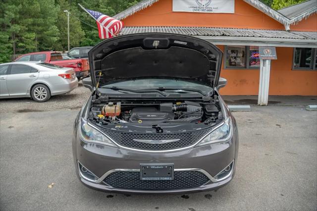 2017 Chrysler Pacifica Touring Plus