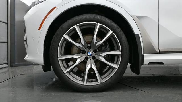 2021 BMW X7 M50i