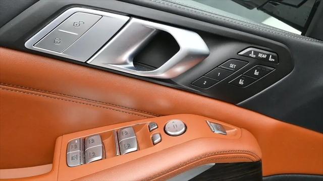 2021 BMW X7 M50i