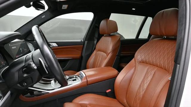 2021 BMW X7 M50i