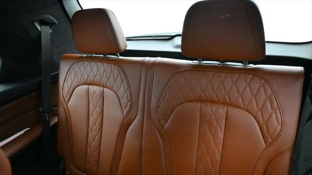 2021 BMW X7 M50i