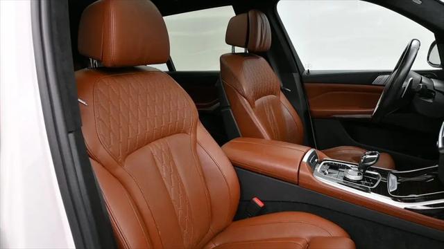 2021 BMW X7 M50i