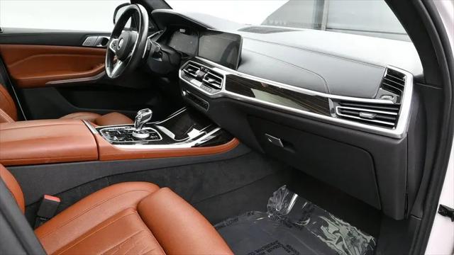 2021 BMW X7 M50i