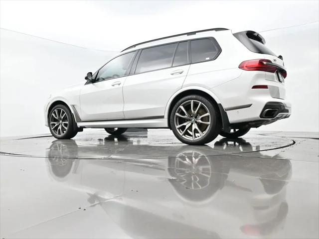 2021 BMW X7 M50i