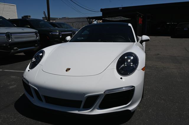 2018 Porsche 911 Carrera GTS