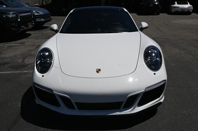 2018 Porsche 911 Carrera GTS