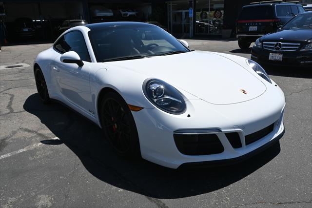 2018 Porsche 911 Carrera GTS