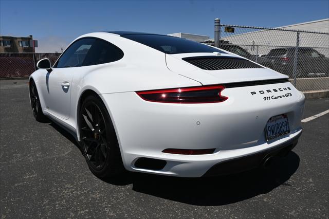 2018 Porsche 911 Carrera GTS