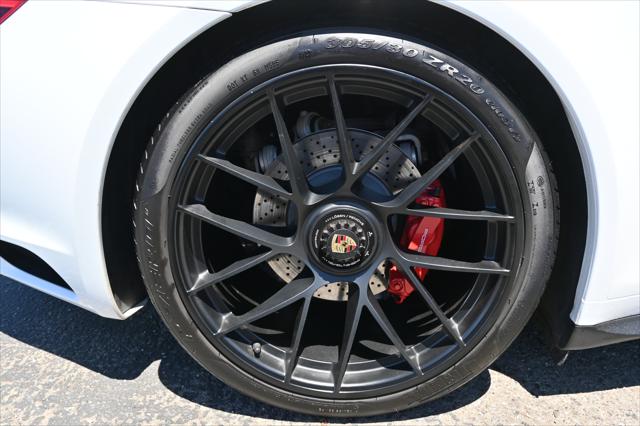 2018 Porsche 911 Carrera GTS