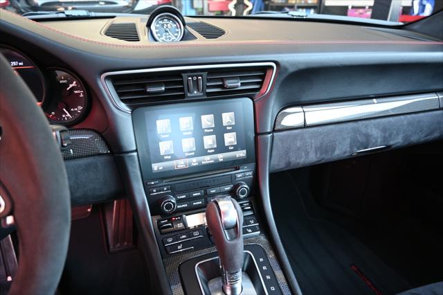 2018 Porsche 911 Carrera GTS