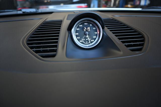 2018 Porsche 911 Carrera GTS