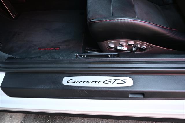 2018 Porsche 911 Carrera GTS