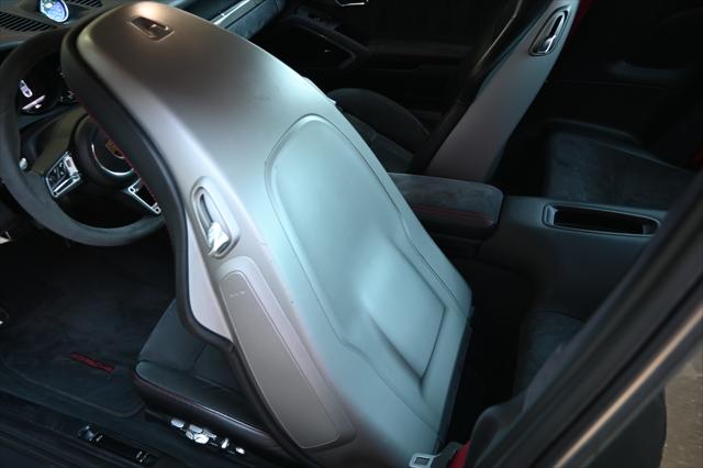 2018 Porsche 911 Carrera GTS