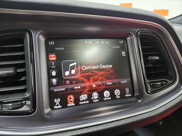 2016 Dodge Challenger SXT