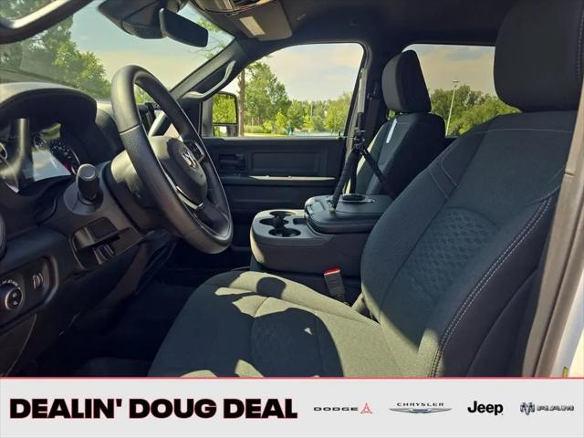2026 Ram 2500 Black Express Crew Cab 4x4 64 Box