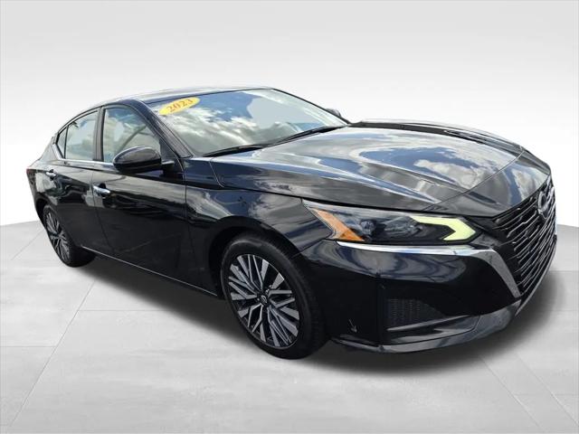 2023 Nissan Altima SV FWD for sale in Harvard, IL