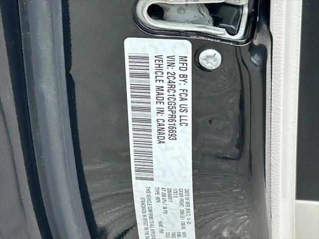 2023 Chrysler Voyager LX