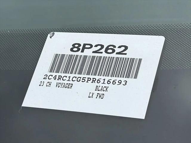 2023 Chrysler Voyager LX