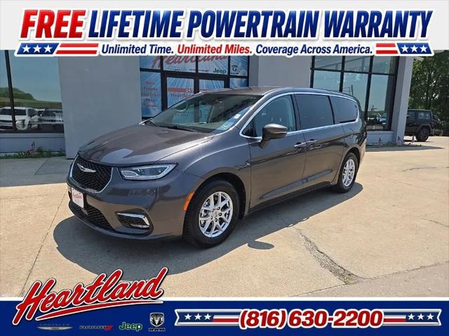 2023 Chrysler Pacifica Touring L for sale in Excelsior Springs, MO