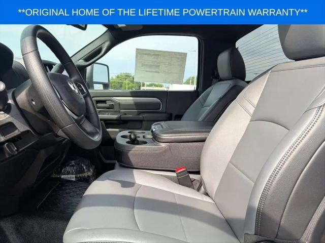 2026 Ram 5500 Tradesman/Big Horn