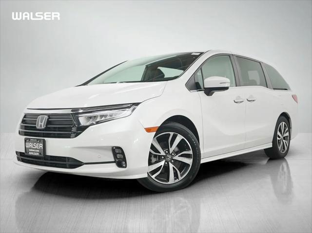 2022 Honda Odyssey Touring for sale in Burnsville, MN