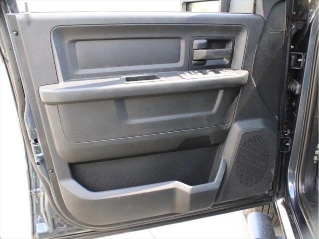 2026 Ram 3500 Tradesman Crew Cab 4x4 8 Box